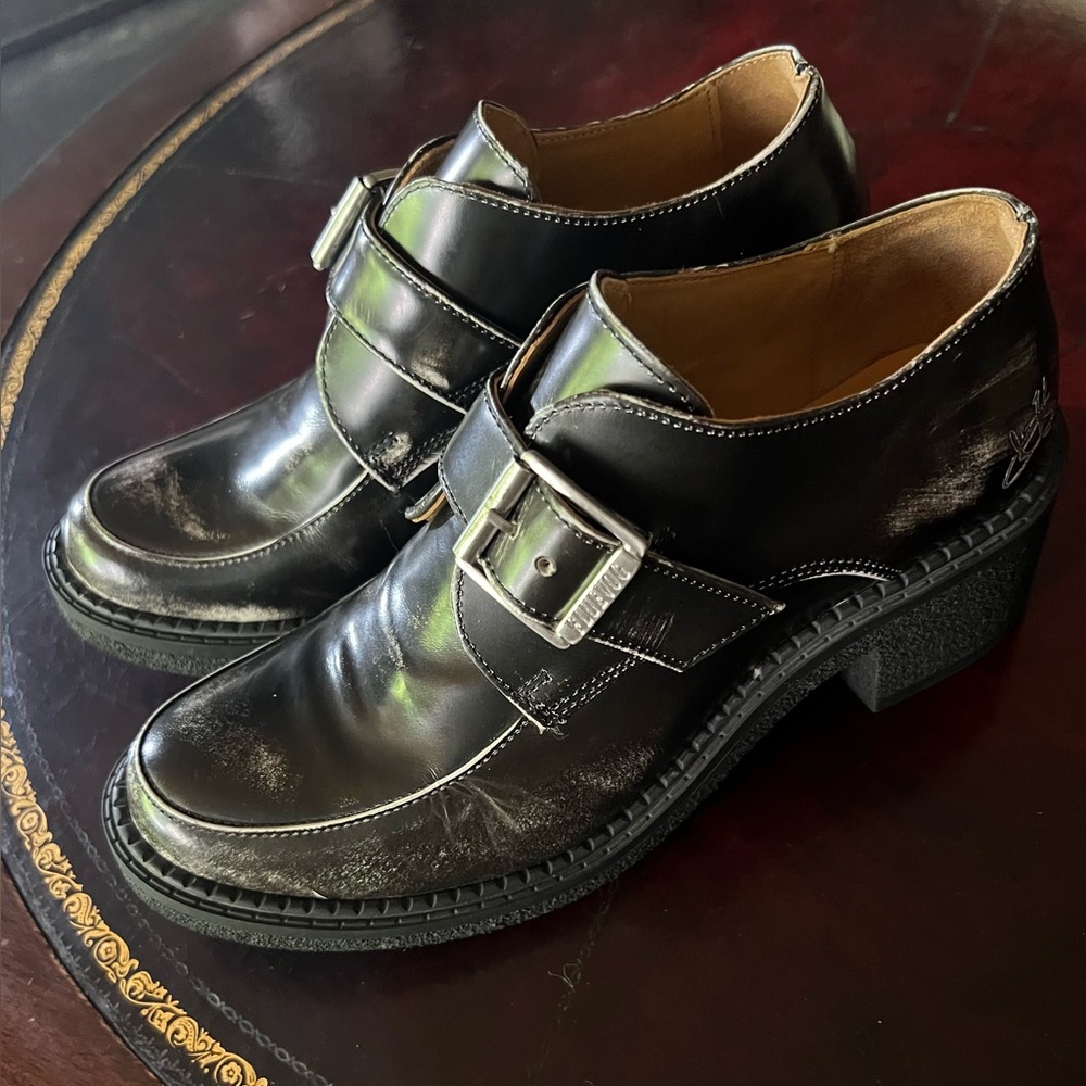 John Fluevog Slacker Mooch Buckle Shoe in Black Ruboff, Size 6.5.